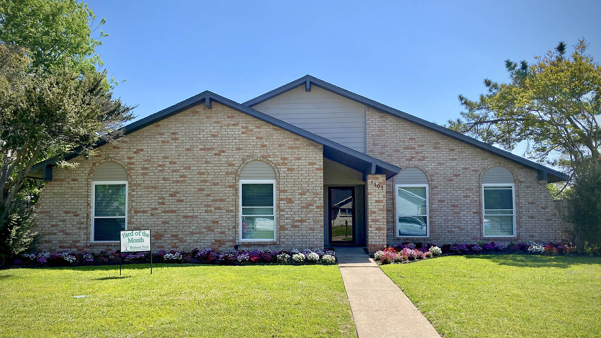 Yard of the Month – April 2025